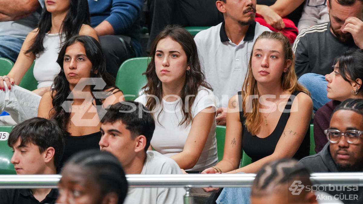 TOFAŞ - PİZZABULLS BORDO BANDIRMA MAÇI FOTOĞRAFLARI