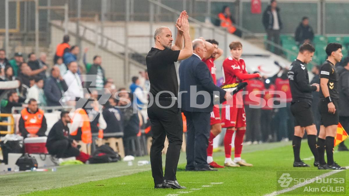BURSASPOR - PENDİKSPOR MAÇI FOTOĞRAFLARI