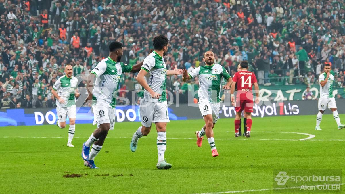 BURSASPOR - PENDİKSPOR MAÇI FOTOĞRAFLARI