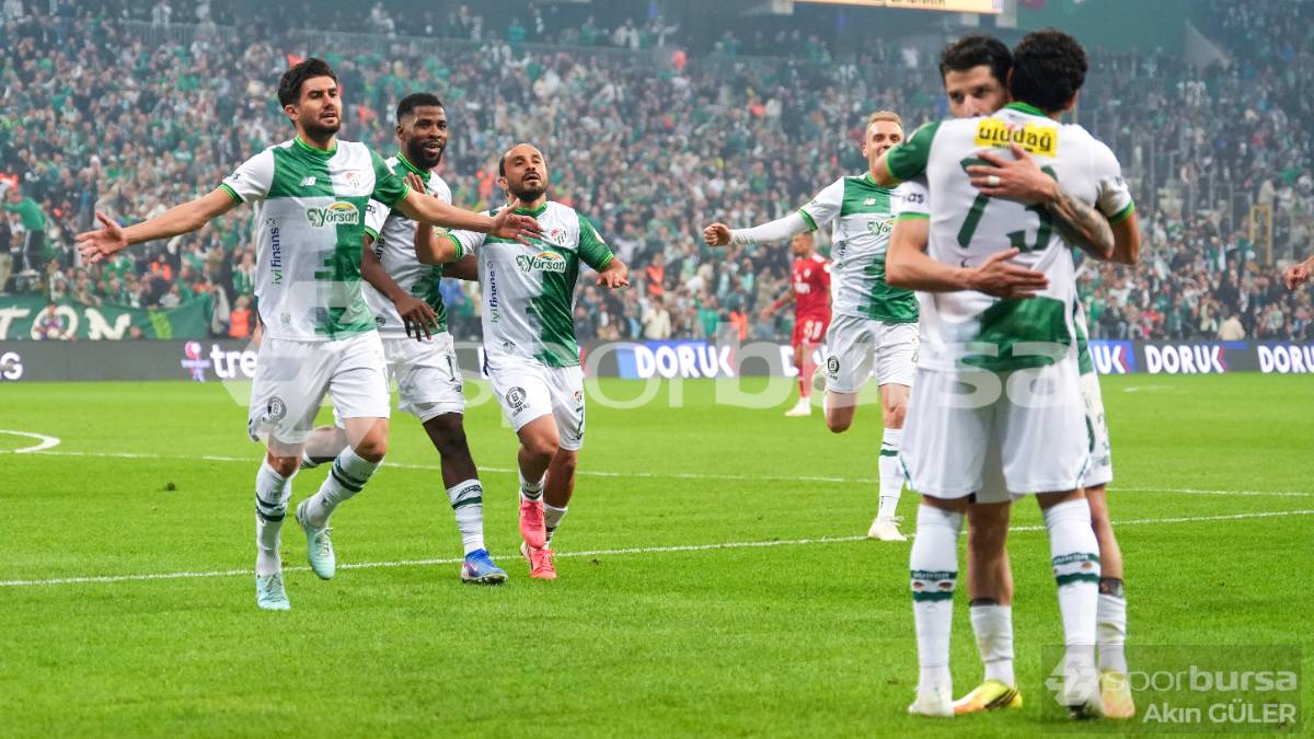BURSASPOR - PENDİKSPOR MAÇI FOTOĞRAFLARI