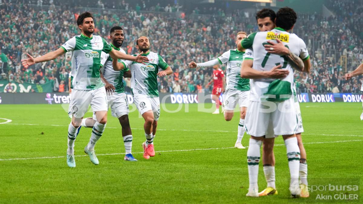 BURSASPOR - PENDİKSPOR MAÇI FOTOĞRAFLARI