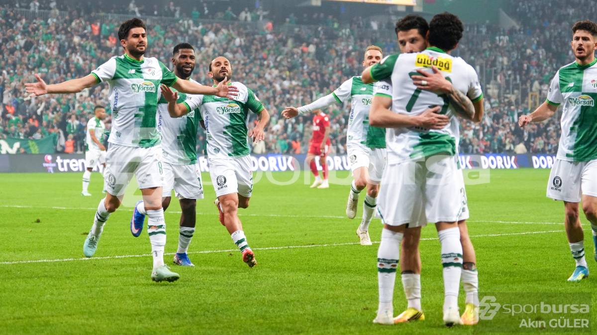 BURSASPOR - PENDİKSPOR MAÇI FOTOĞRAFLARI