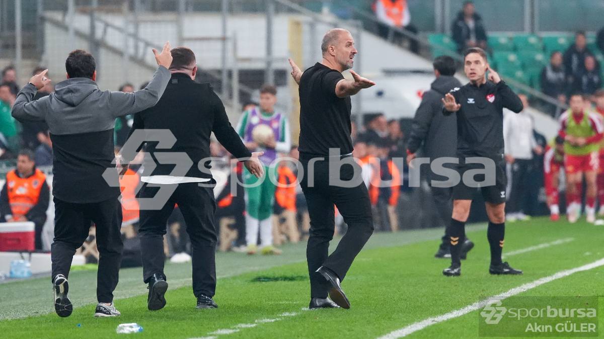 BURSASPOR - PENDİKSPOR MAÇI FOTOĞRAFLARI