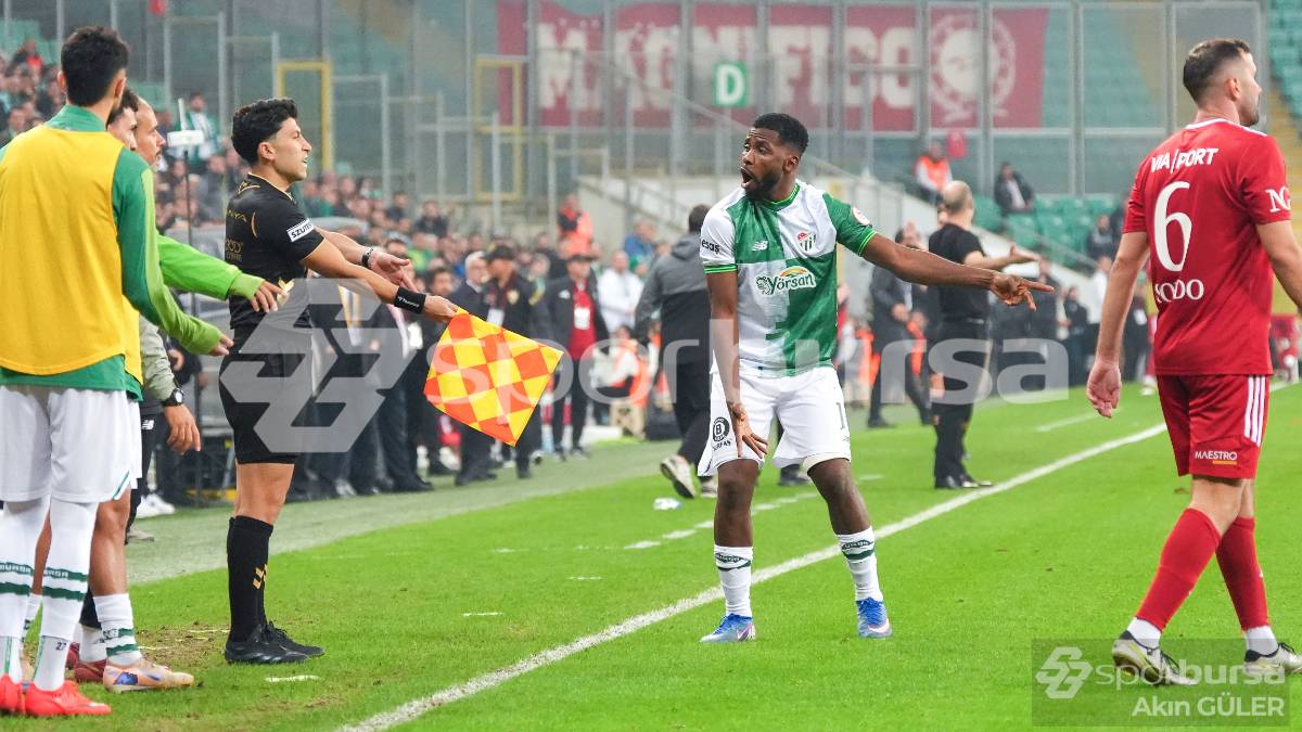 BURSASPOR - PENDİKSPOR MAÇI FOTOĞRAFLARI