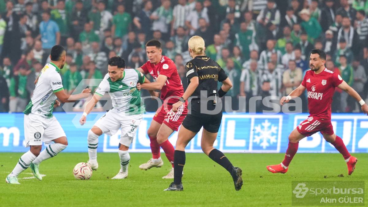 BURSASPOR - PENDİKSPOR MAÇI FOTOĞRAFLARI