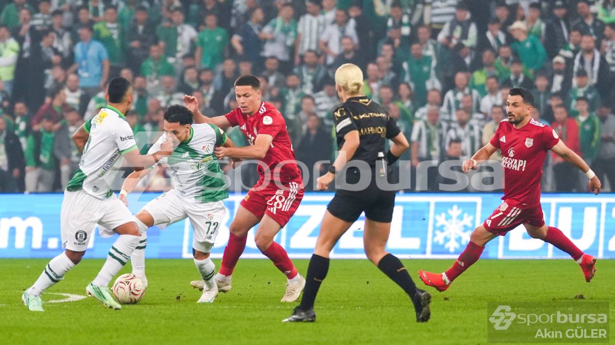 BURSASPOR - PENDİKSPOR MAÇI FOTOĞRAFLARI