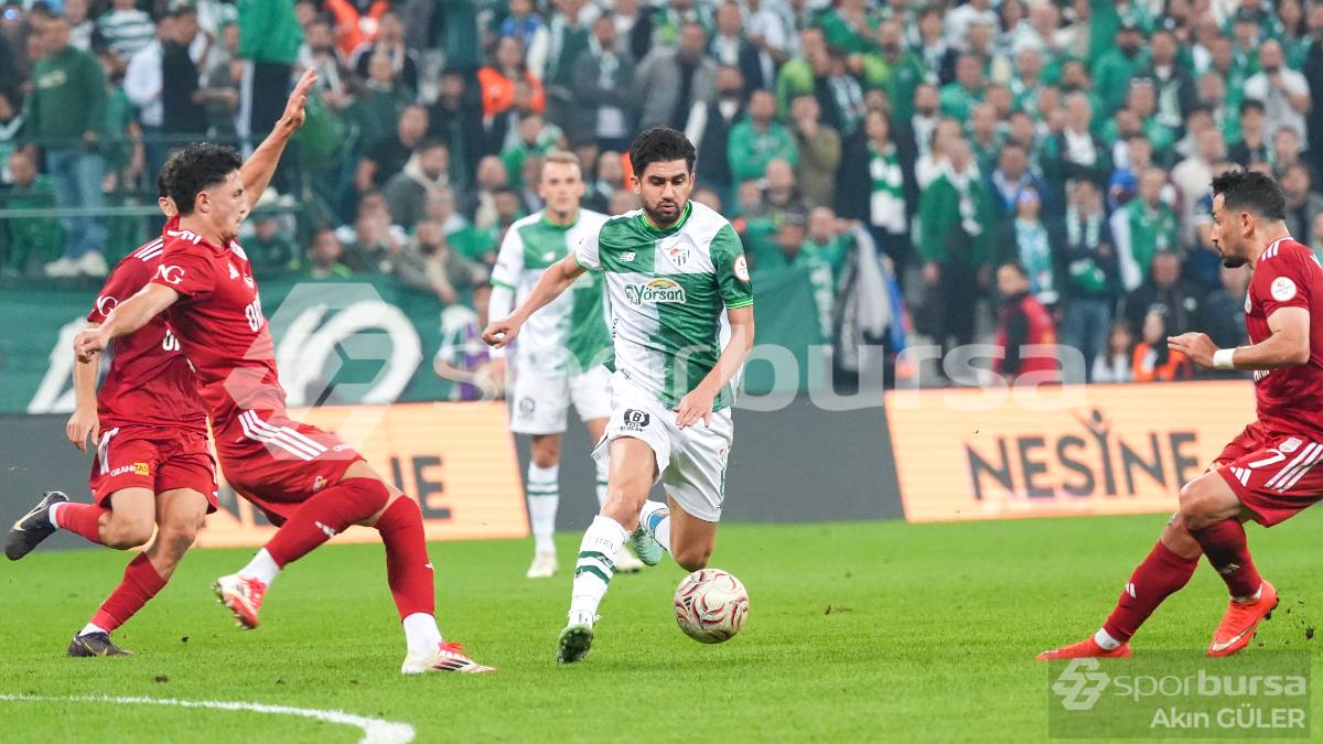 BURSASPOR - PENDİKSPOR MAÇI FOTOĞRAFLARI