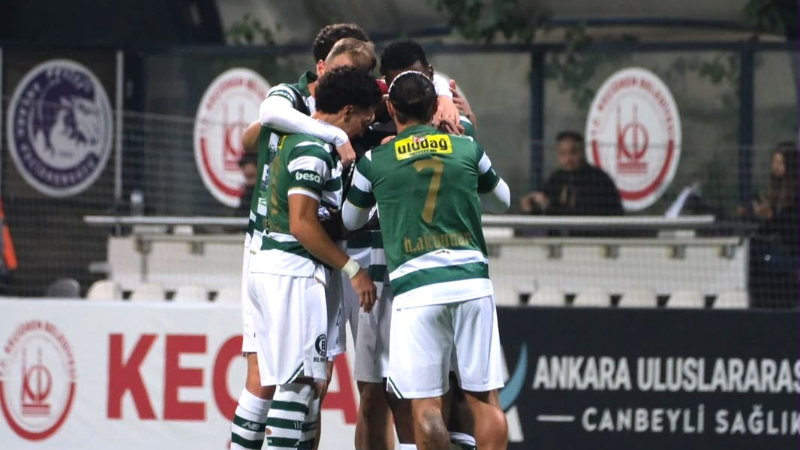 Bursaspor lider! Lincoln yıldızlaştı, Boutrah ve Baker siftah yaptı